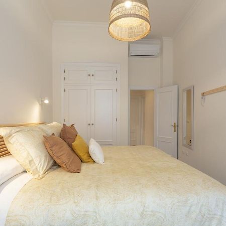 Puerta De Larios: Central Three-Bedroom Apartment With Balconies And Patio مالقة المظهر الخارجي الصورة