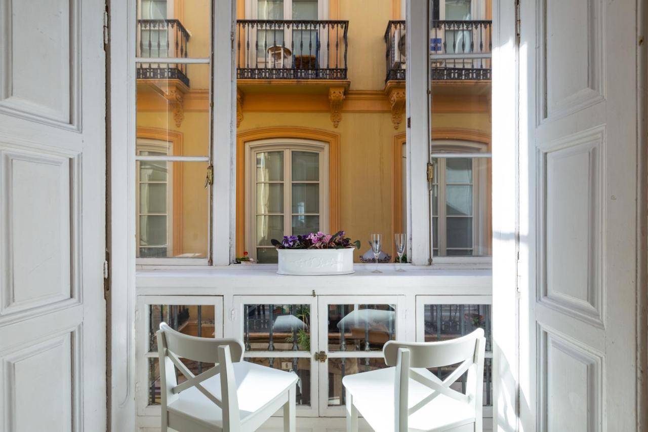 Puerta De Larios: Central Three-Bedroom Apartment With Balconies And Patio مالقة المظهر الخارجي الصورة