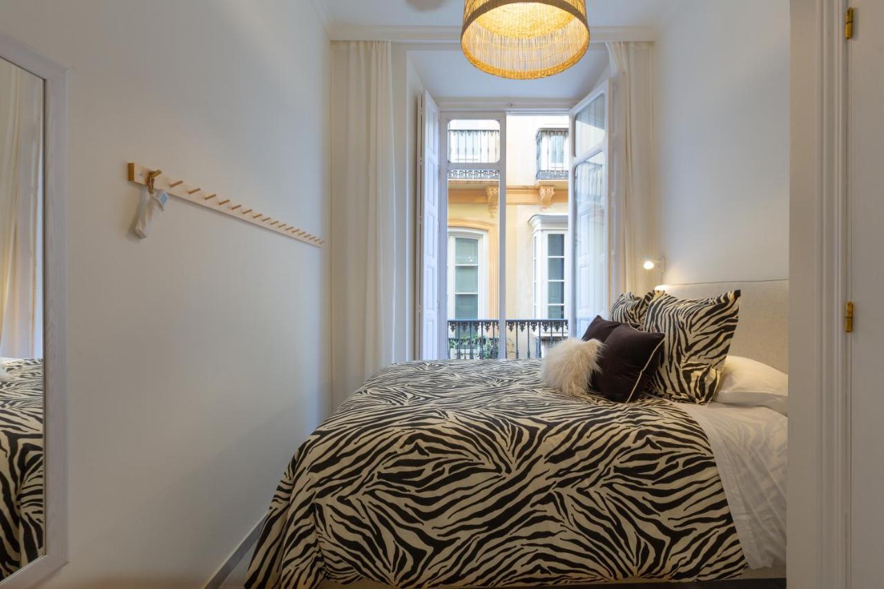 Puerta De Larios: Central Three-Bedroom Apartment With Balconies And Patio مالقة المظهر الخارجي الصورة
